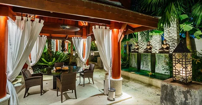Villa in the Garden  