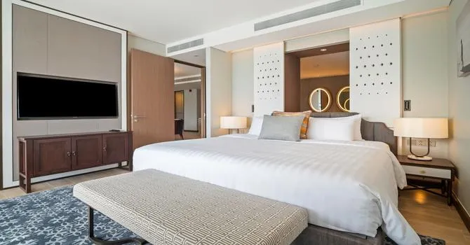 Angsana Oceanview Residences 2BR A Lake side  Bedroom