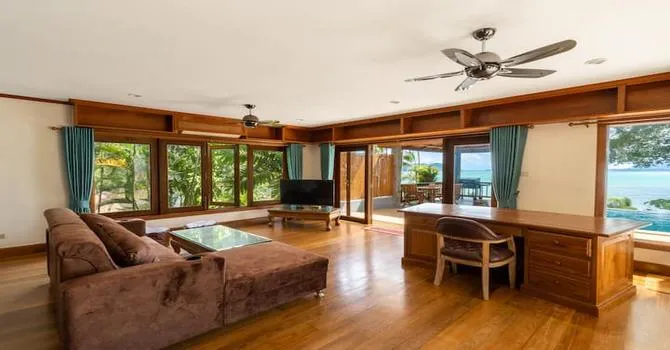 Ao Yon Paradise Villa  Living area