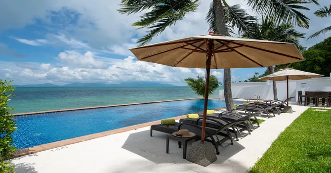 Lotus Beach Villa  