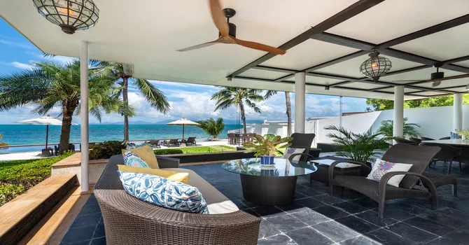 Lotus Beach Villa  