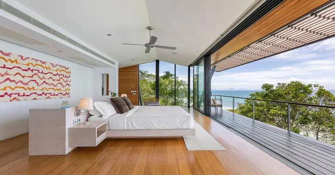 The View  Bedroom
