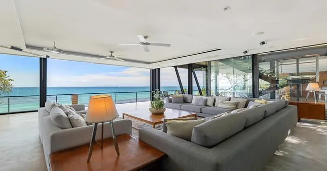 The View  Living area