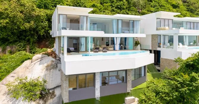 The Wave 2 - Modern sea view 5 bedroom  Aerial shot