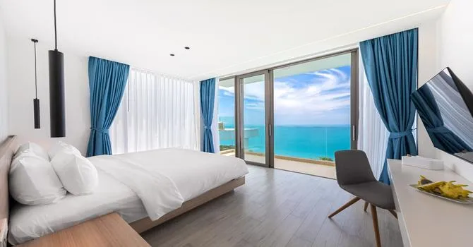 The Wave 2 - Modern sea view 5 bedroom  Bedroom