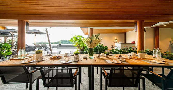 Villa Baan Phu Prana  Dining Area