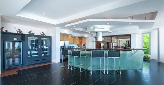 Villa Layan Grand 4  Kitchen