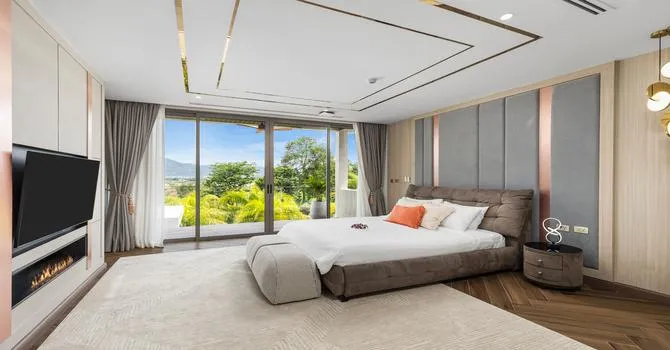 Villa Lion  Master Bedroom 2