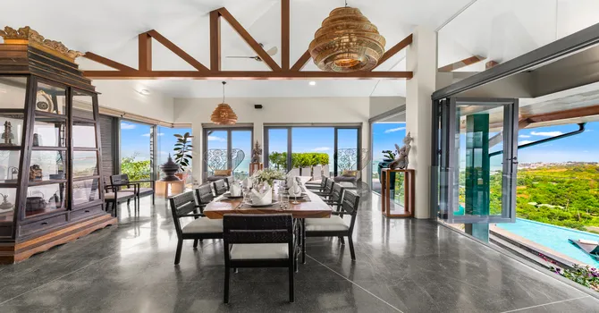 Villa Skyfall  