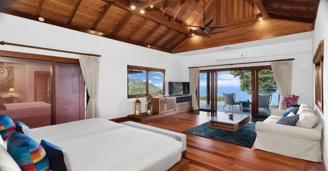 Villa Varya  Master Bedroom 1